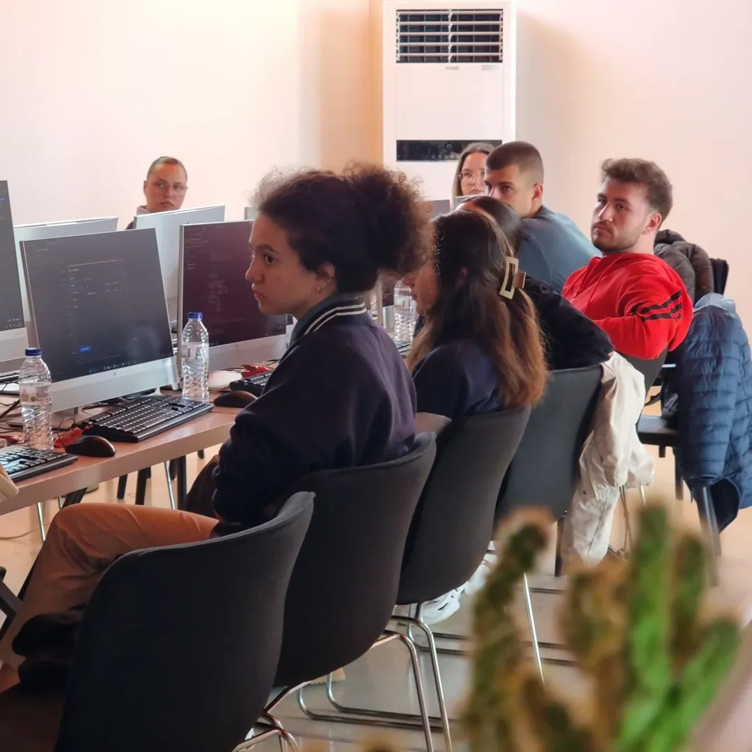 Two day 'Introduction to AI and ML' workshop in Korçë 8